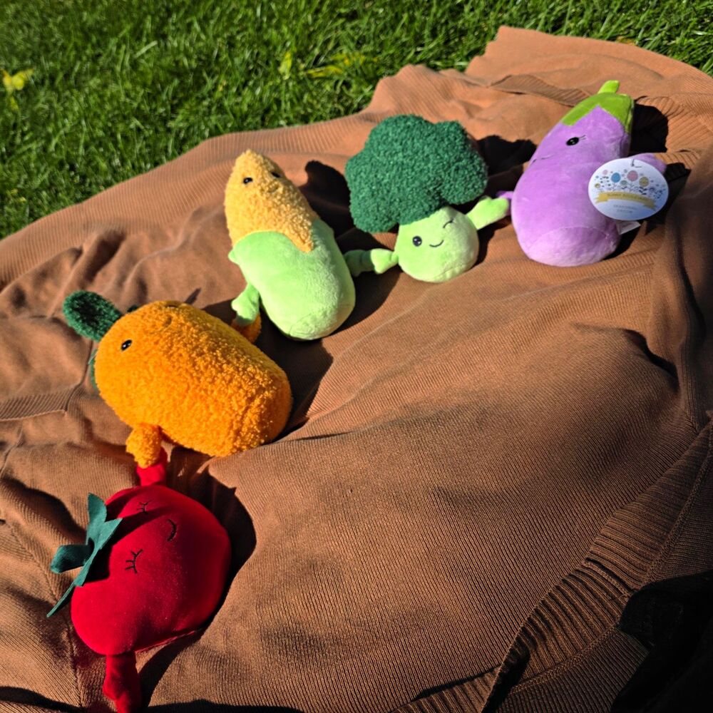 Cute Stuffed Veggies Holding Hands Garland - Bunny Boulevard Seasonal Decor